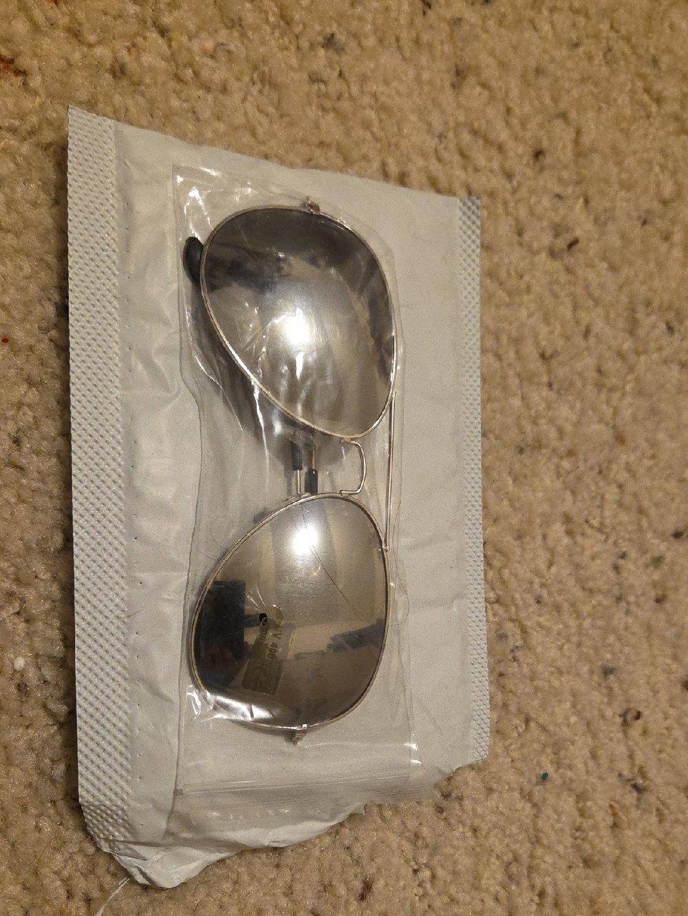 Aviator Sunglasses in Silver Mirror Lenses